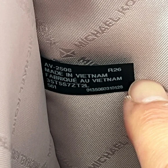 🌼Michael Kors Mirella MD EW Tote - Picture 9 of 11